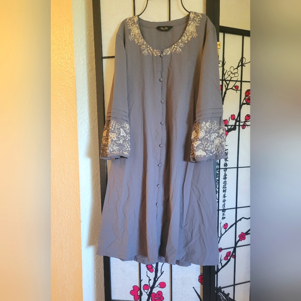 (Ships Free) NEW Gray Embroidered Button-Down Dress